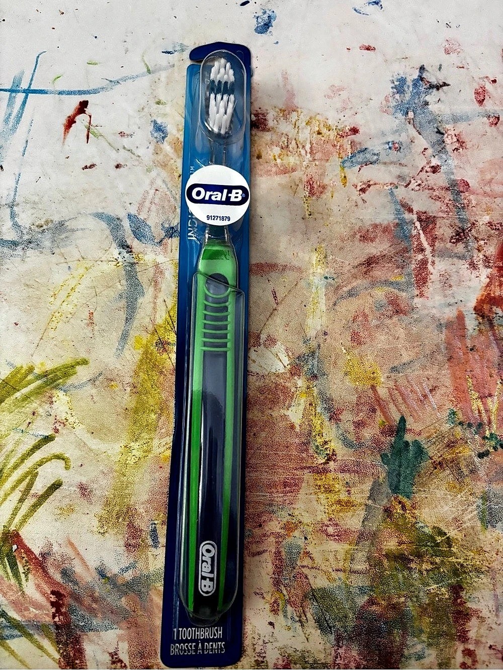 Oral-B CrossAction Toothbrush Green & Blue NWT